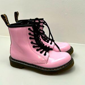 Kids dock martins baby pink worn 2 times